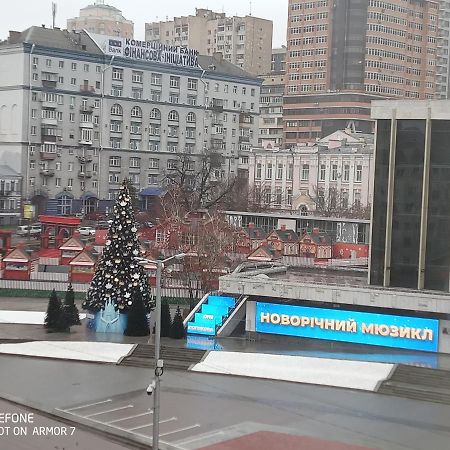 Двухкомнатная Квартира С Видом На Дворец Украина Kiew Exterior foto